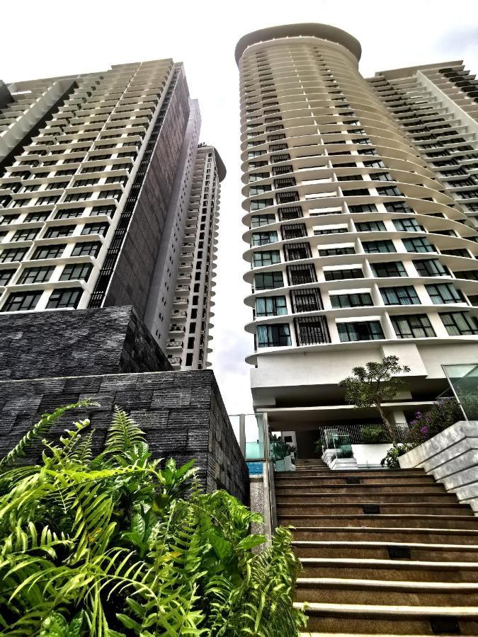Mosaic Southkey Midvalley By Elegant Johor Bahru Exterior photo