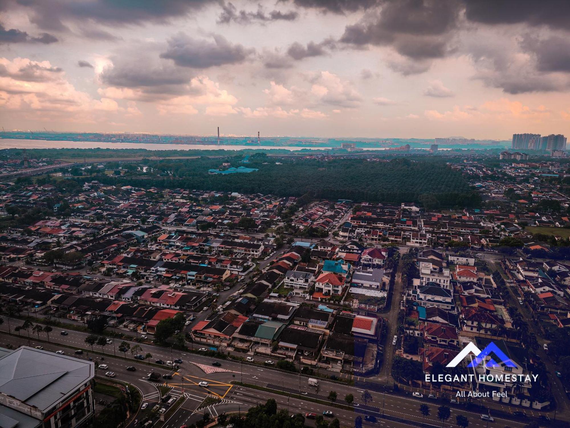 Mosaic Southkey Midvalley By Elegant Johor Bahru Apartment Exterior photo